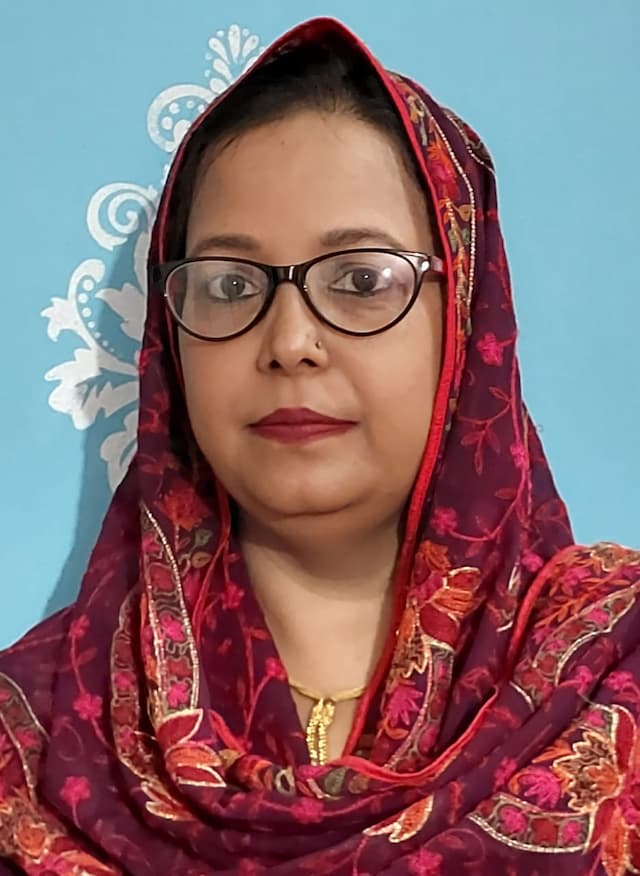 Smt. Nikhat Kalim